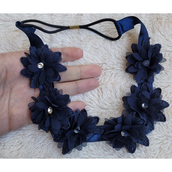 Navy flower headband - Picture 15 of 16